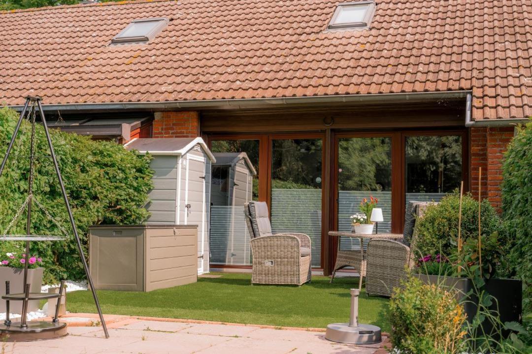 Kleines Ferienhaus Bei Greetsiel - Hunde Willkommen Krummhörn المظهر الخارجي الصورة